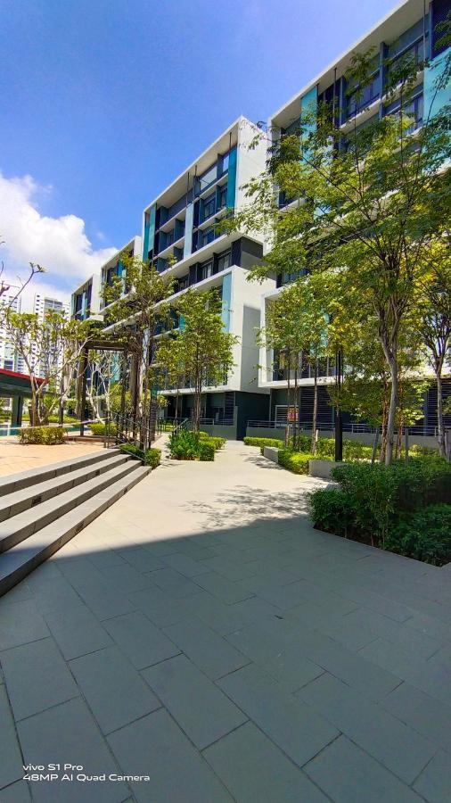 Klia Airport 3 Apartment *